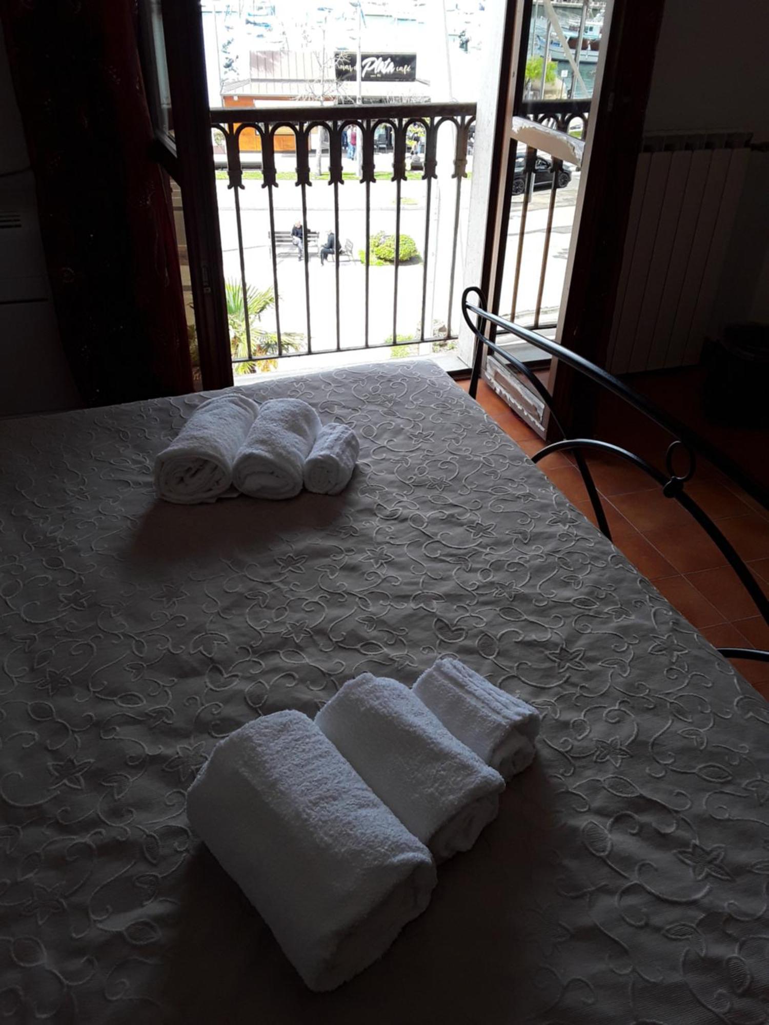 L'Aragosta Guesthouse 알게로 외부 사진